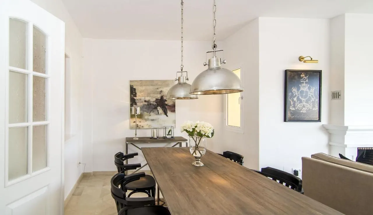 Lbp - 3 Bedroom Penthouse In Nueva Andalucia 마르베야 아파트